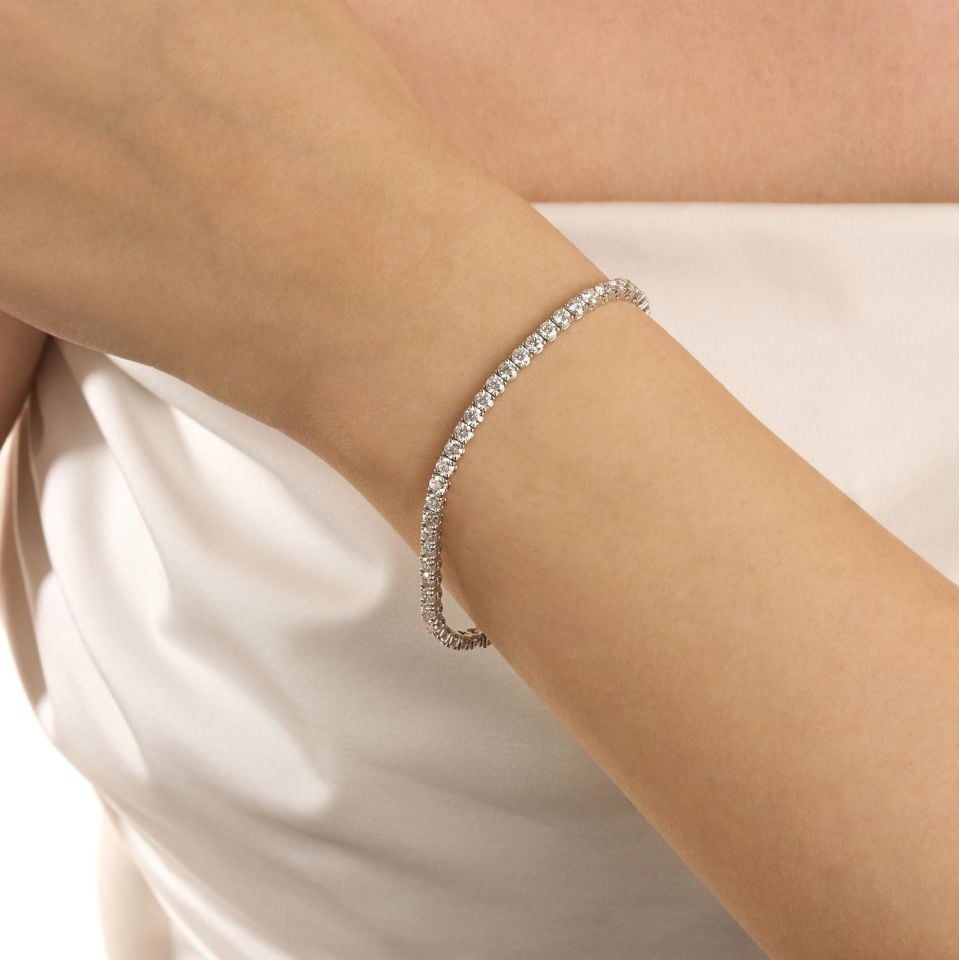 3.65 Karat Pırlanta Seli Su Yolu Bileklik 14 Ayar Altın