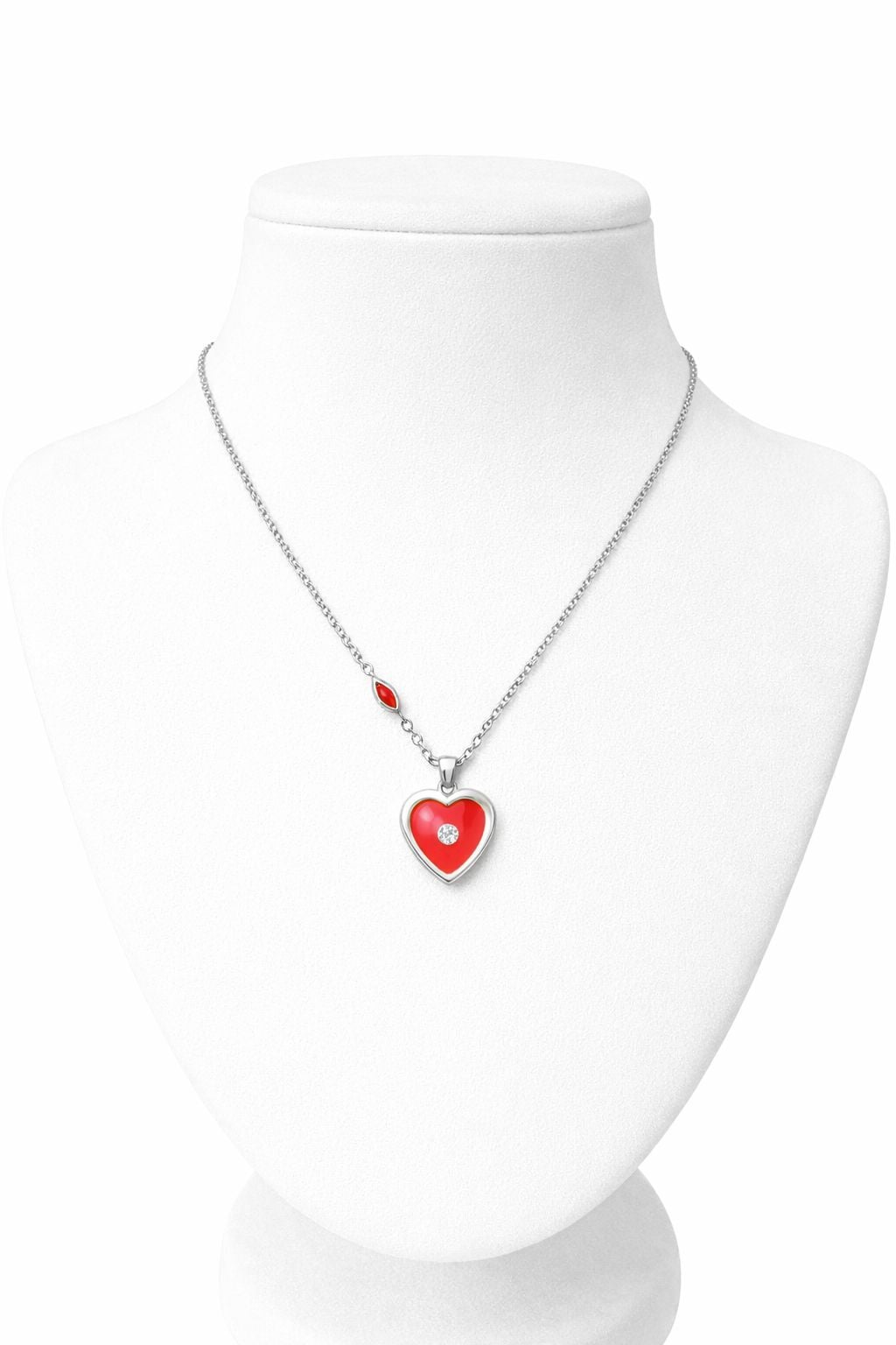 0.23 Karat Kalp Model Pırlanta Yakut Kolye