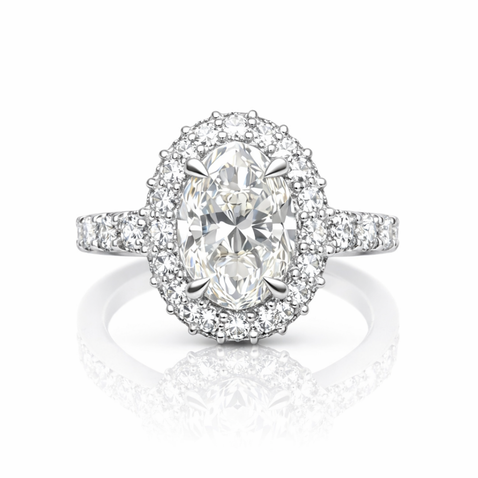 4.84 Karat Halo Model Oval Pırlanta Yüzük 18 Ayar Altın