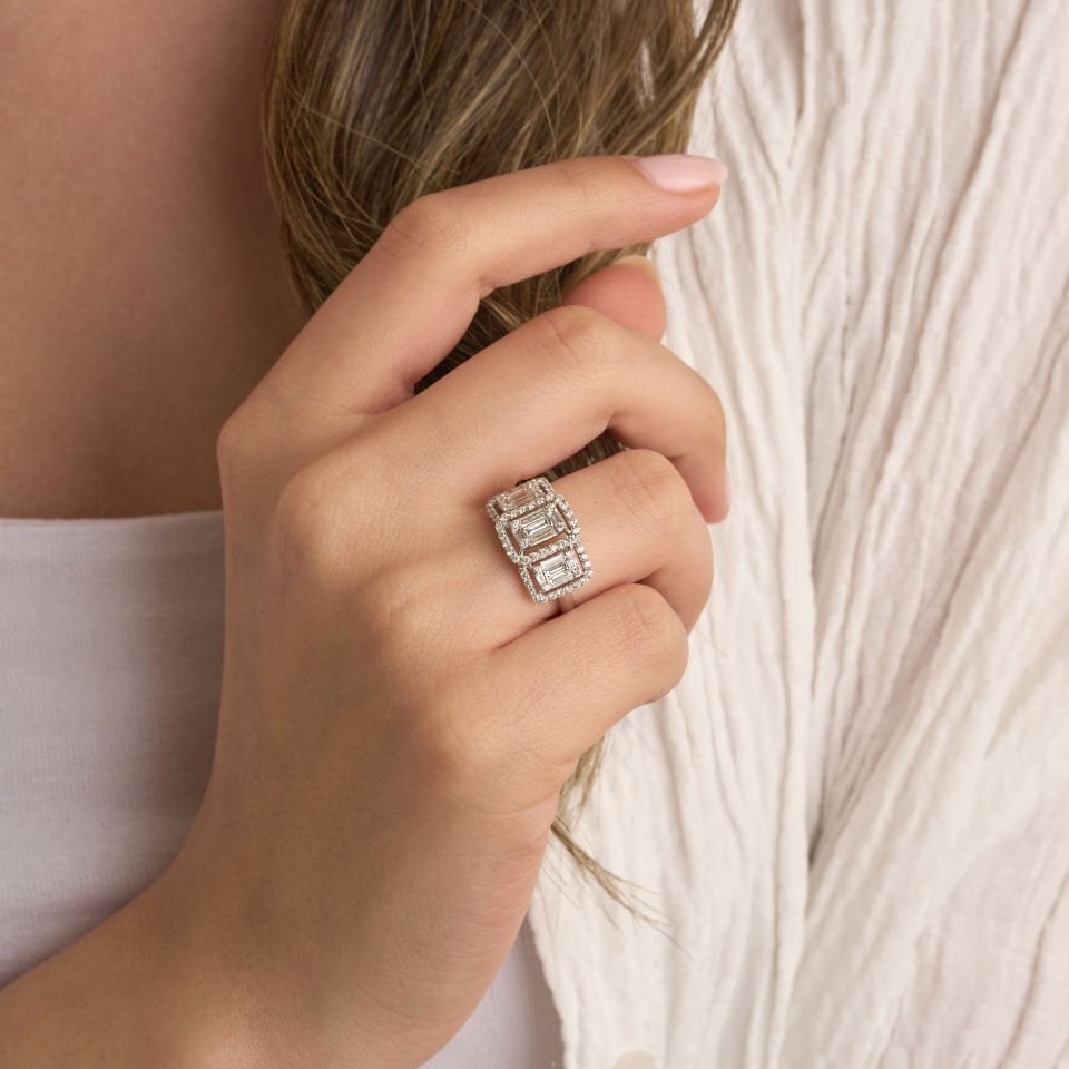 1.05 ct Tria Baget Yüzük 14 Ayar Altın