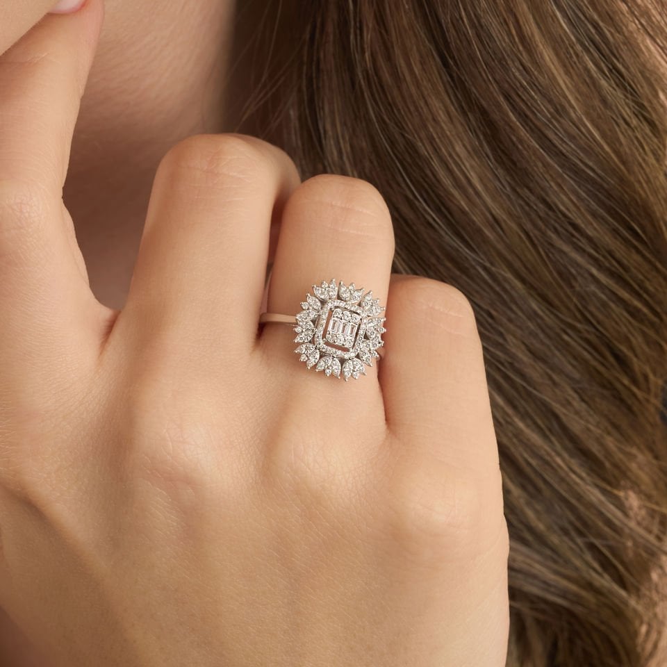 0.37 ct Kar Tanesi Baget Yüzük 14 Ayar Altın