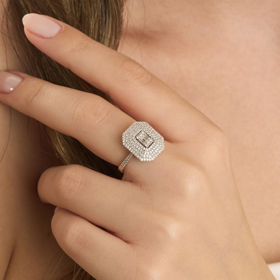 0.70 ct Full Taş Baget Yüzük 14 Ayar Altın