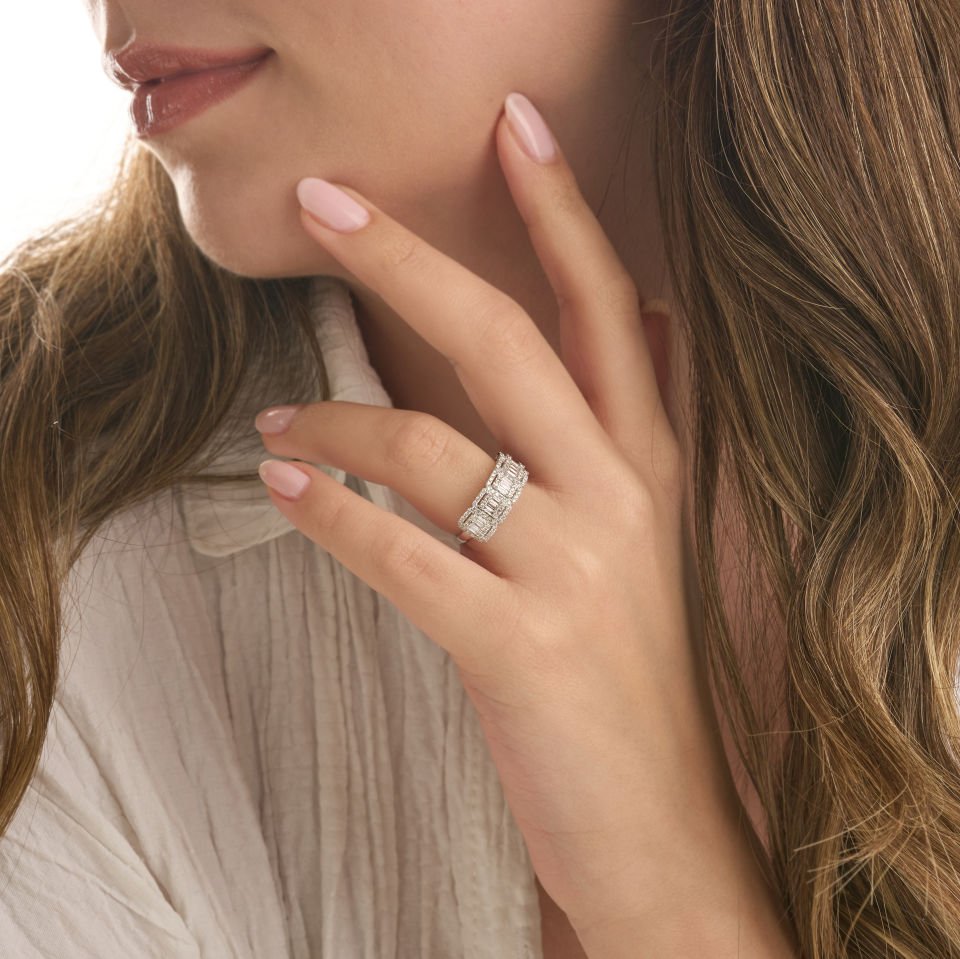 0.60 ct Beştaş Baget Yüzük 14 Ayar Altın