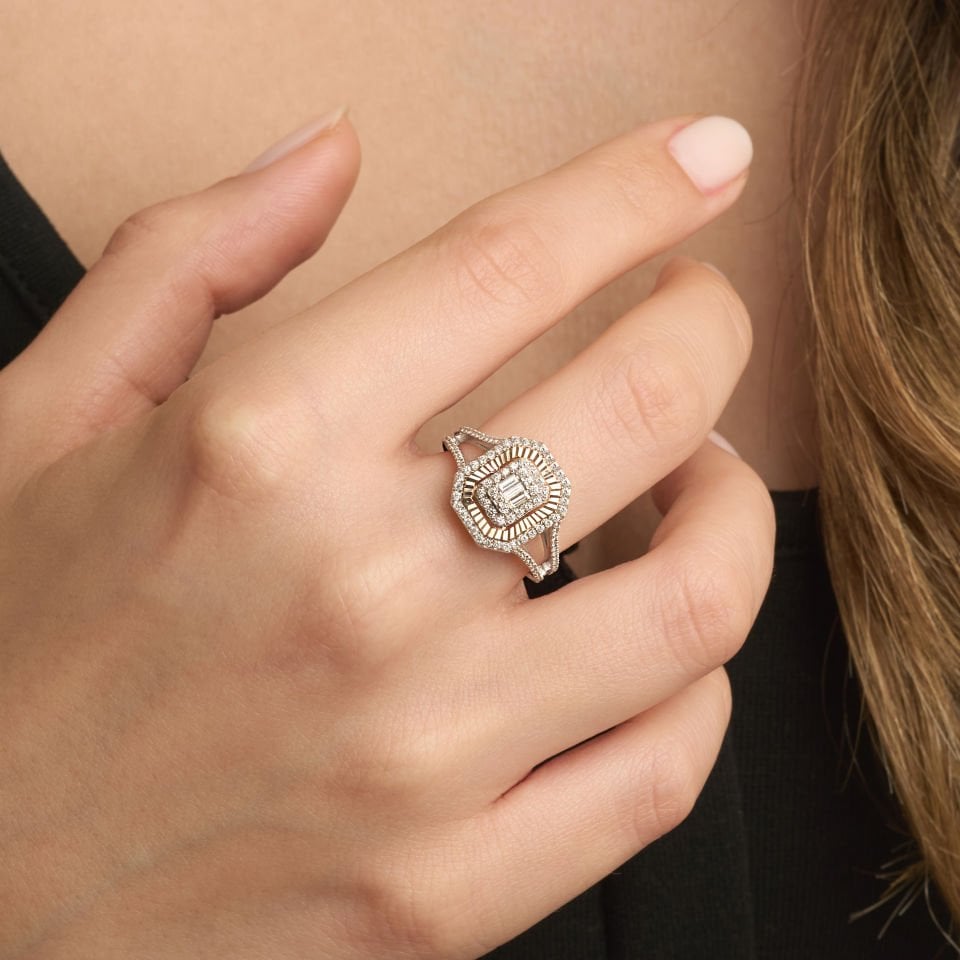 0.50 Karat Rose Kalemli Baget Özel Tasarım Yüzük 14 Ayar Altın IGI