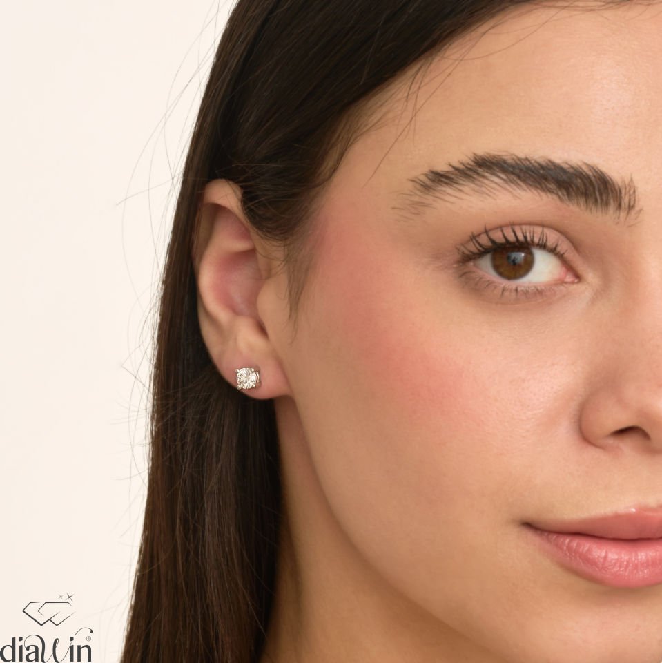 İnce Tırnak Tektaş Pırlanta Set